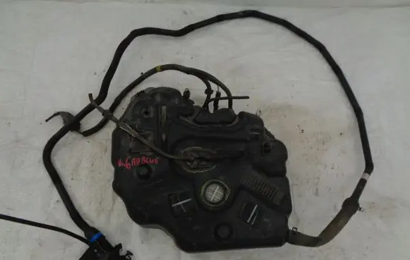 Land Rover Range Rover Evoque L538 AdBlue liquid reservoir GJ325J228A