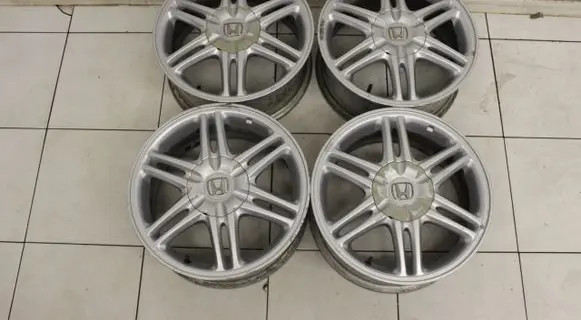 Honda Civic R19 alloy rim 5X114