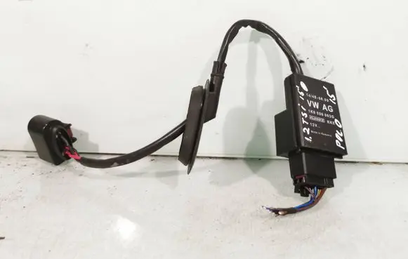 Volkswagen Polo V 6R Fuel injection pump control unit/module 1K0906093G 141480809