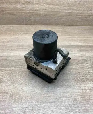 BMW 5 E60 E61 ABS Pump 6768906 6788743