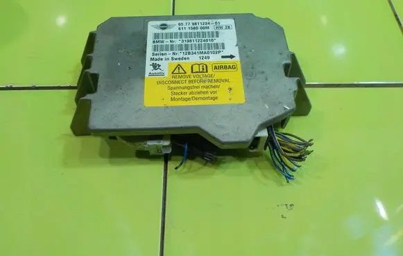 Mini Cooper Countryman R60 Airbag control unit/module 9811224