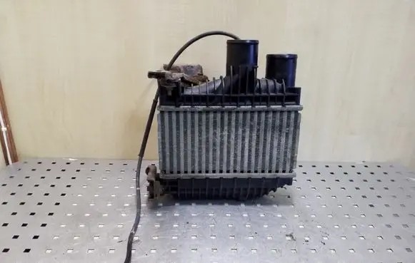 Toyota Corolla Verso E121 Intercooler radiator 873067D