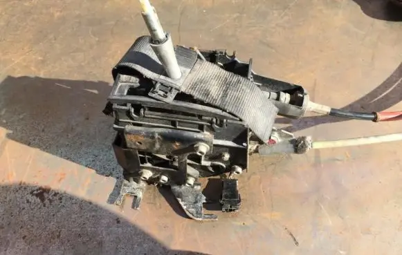 Audi A8 S8 D2 4D Gear shifter/selector 4d0718041