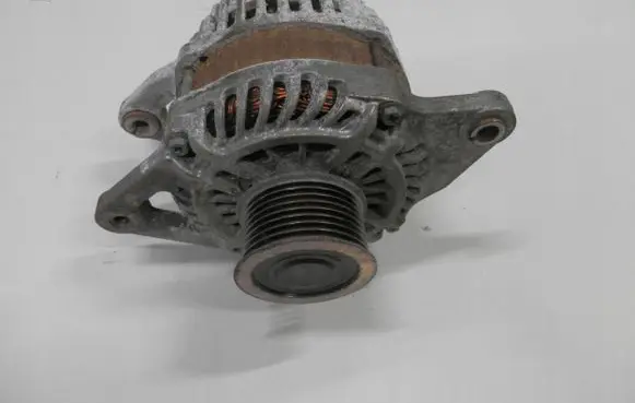 Mazda 6 Generator/alternator A2TJ0681A