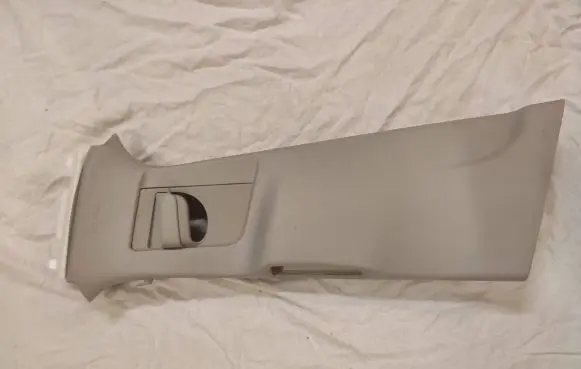 Volvo S60 (B) pillar trim (top) 31479218