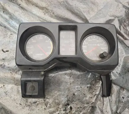 Speedometer (instrument cluster)
