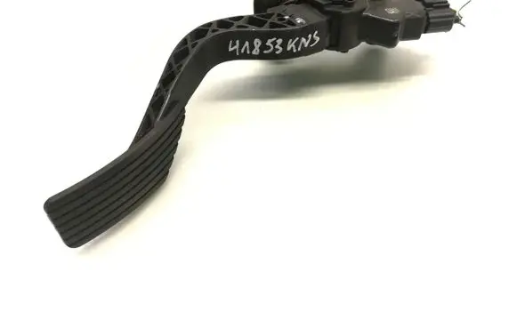 Citroen C-Crosser Accelerator throttle pedal 1600A101 10030C3B