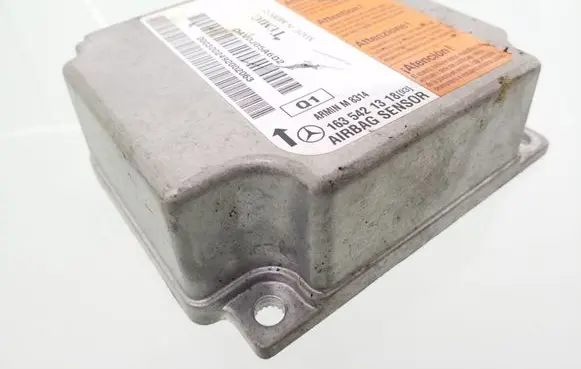 Mercedes-Benz ML W163 Airbag control unit/module 1635421318