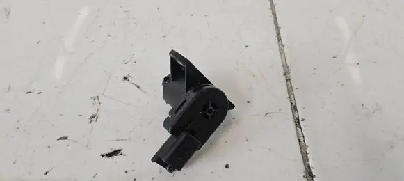 Peugeot 3008 I Turbo solenoid valve 9688124580
