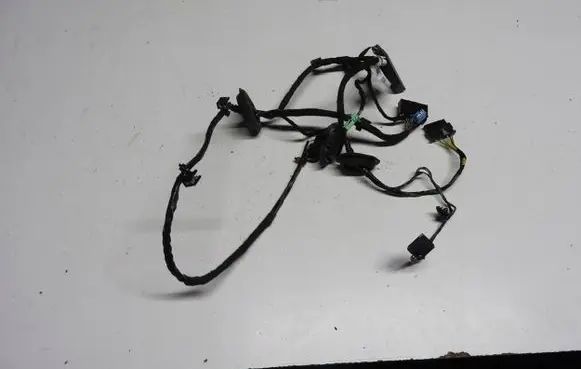 Volvo XC40 Front door wiring loom/harness boot 32343146