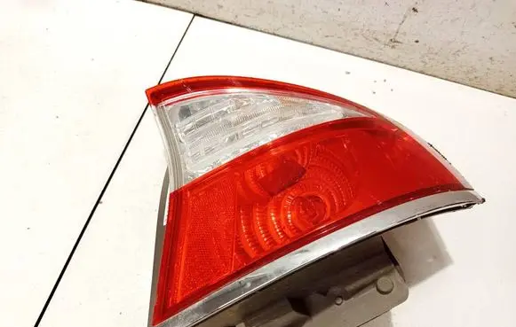 Subaru Legacy Rear/tail lights
