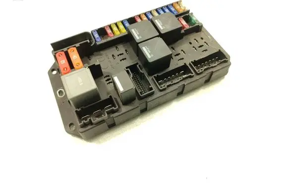 Land Rover Range Rover L322 Fuse box set YQE500390 070205215452 518880000