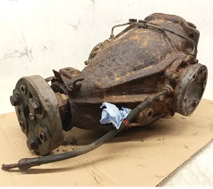 Mercedes-Benz E W124 Rear differential 1243508914 1293510505 1243513308