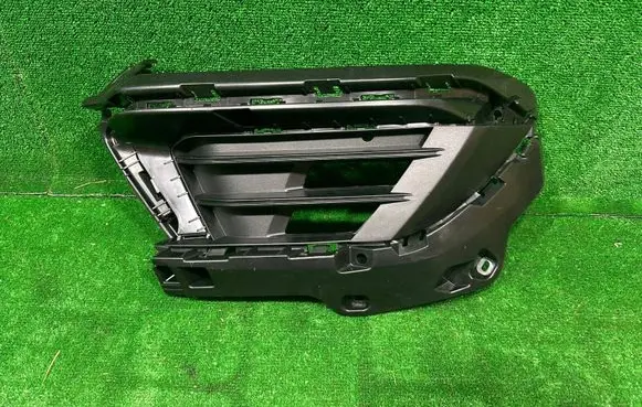 KIA Sportage Front bumper lower grill 86564-R2010