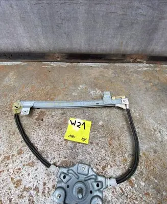 Renault Scenic I Rear door manual window regulator 