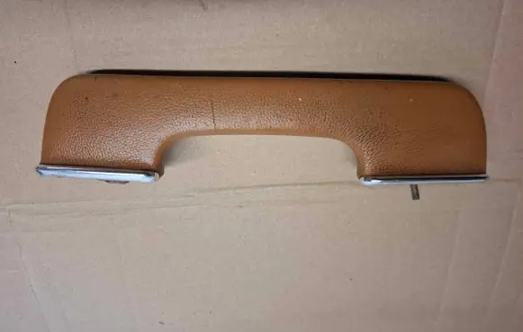 Mercedes-Benz W123 Rear door handle trim 