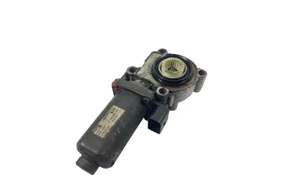 BMW X3 E83 Gearbox-reducer motor 8472227771 0130008507 13774410