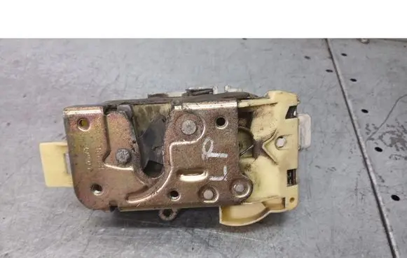 Ford Focus Front door lock 