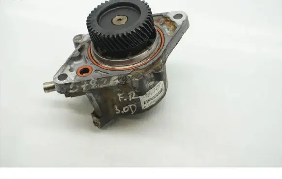 Ford Ranger Vacuum pump X2T55472ZT