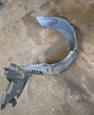 Toyota Corolla Verso AR10 Front wheel arch liner splash guards