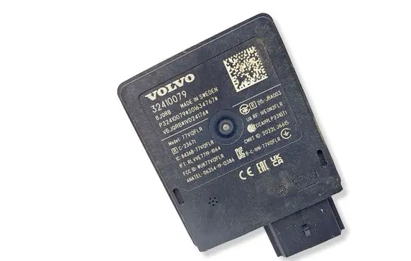 Volvo XC40 Distronic sensor radar 77V2FLR 32410079 P32410079