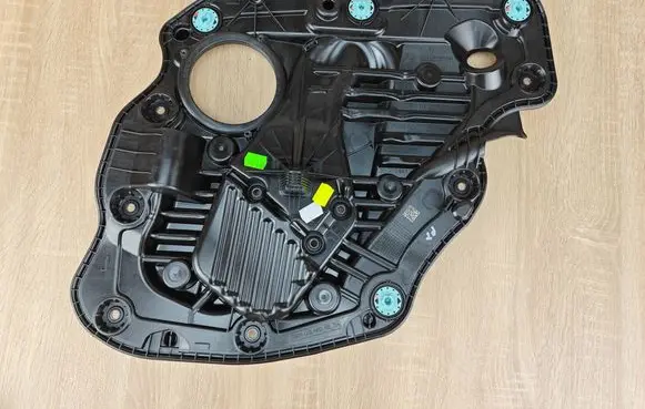 BMW 4 G22 G23 G24 G26 Rear window lifting mechanism without motor 7499228