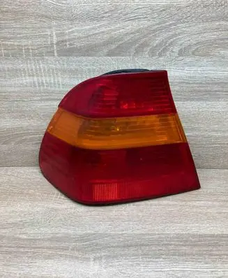 BMW 3 E46 Tailgate rear/tail lights 6907933