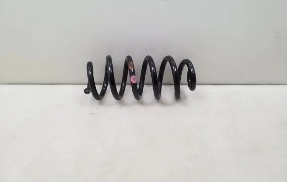 Nissan Qashqai J12 Rear coil spring