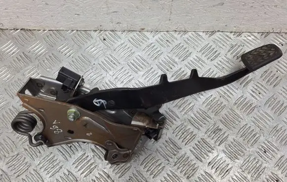 Toyota Corolla Verso AR10 Clutch pedal 313010F070 551070F030