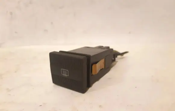 Volkswagen Golf III Windscreen/window heater switch 1H0959621 501591