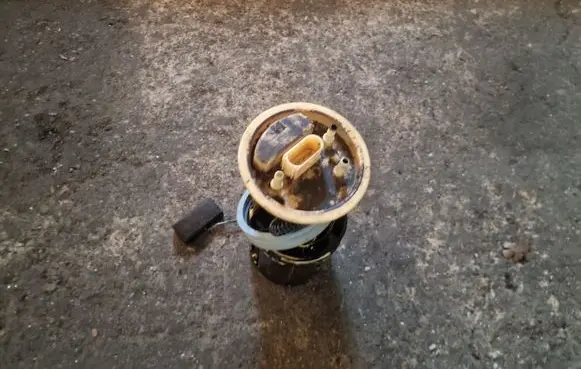 Volkswagen Multivan T5 In-tank fuel pump