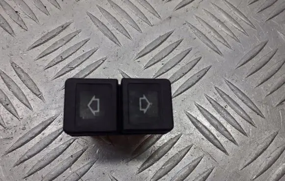 Citroen Xsara Picasso Quarter vent window switch 
