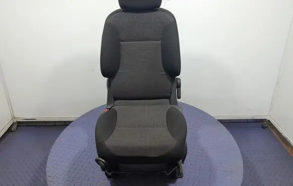 Peugeot Partner Front driver seat