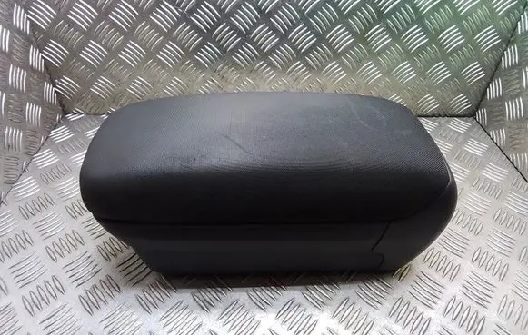 Toyota Avensis T250 Armrest