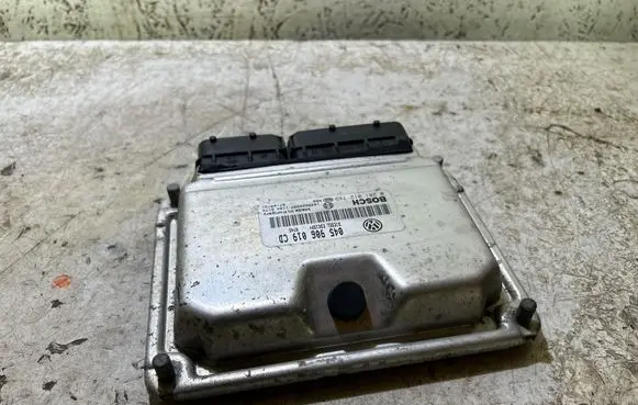 Skoda Fabia Mk2 (5J) Engine control unit/module 045906019CD 1039S20397 0281012749