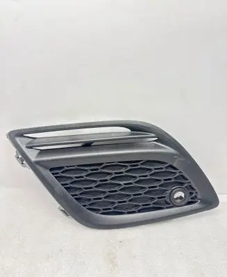 Volvo XC60 Front bumper lower grill 31290662
