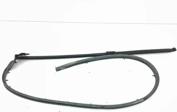 Porsche 911 996 Rubber seal front coupe door window 99653708507