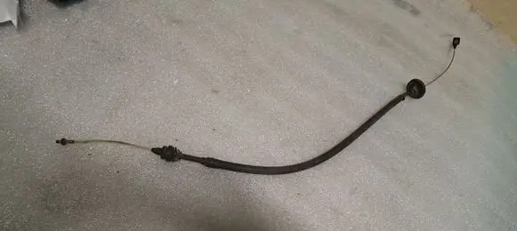 Audi 80 90 S2 B4 Throttle cable 8A1721555C