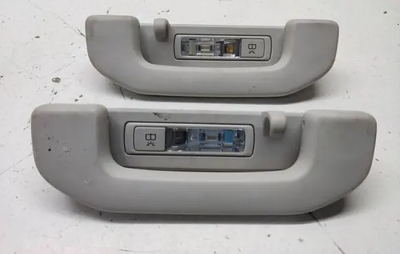 Mercedes-Benz Vito Viano W447 Rear interior roof grab handle A0998150100 A0998150000 011583