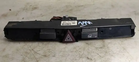 Opel Astra H Hazard light switch 13100105 03758075