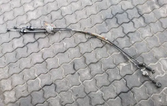 Honda FR-V Gear shift cable linkage 