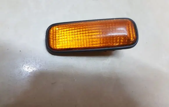 Honda CR-V Front indicator light 6R01391