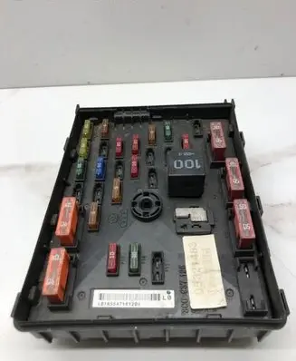 Volkswagen PASSAT B6 Fuse box set 3C0937125 05321483