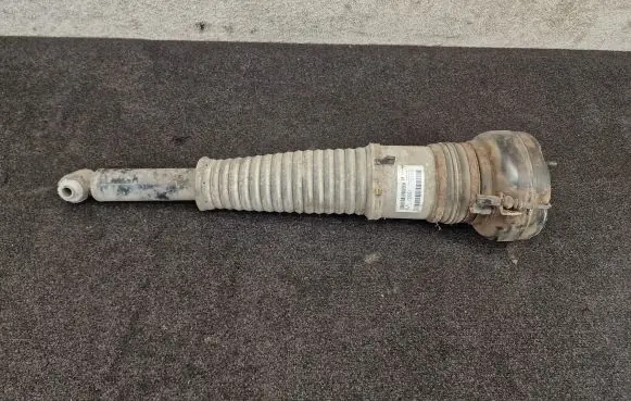 Audi A8 S8 D4 4H Rear shock absorber/damper 4H0616002M
