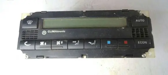 Volkswagen PASSAT B5.5 Climate control unit 5HB00761711
