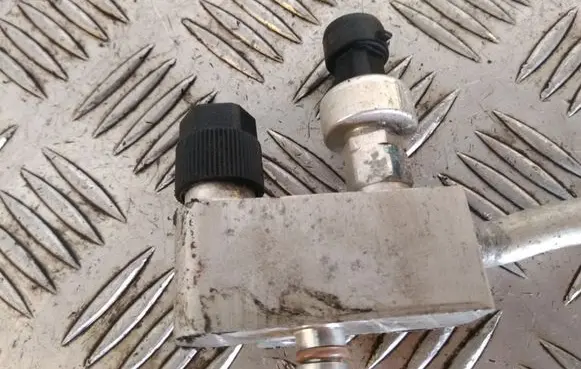 Peugeot Boxer Air conditioning (A/C) pressure sensor 50550372