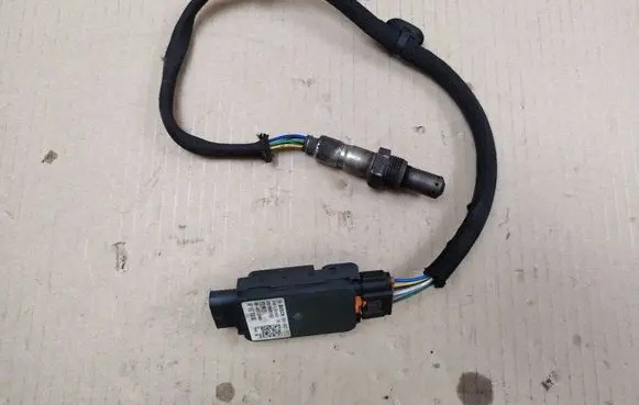 Opel Combo E Lambda probe sensor 9816276480