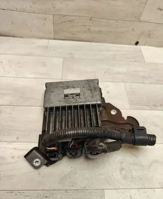 Toyota Avensis T250 Fuel injection control unit/module 8987120070 1310001371
