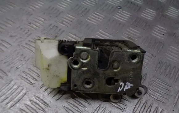 Alfa Romeo 147 Front door lock