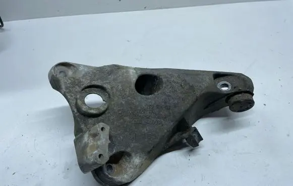 BMW X6 E71 Engine mounting bracket 6790021